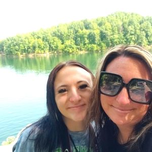 Meet your Posher, Lynn